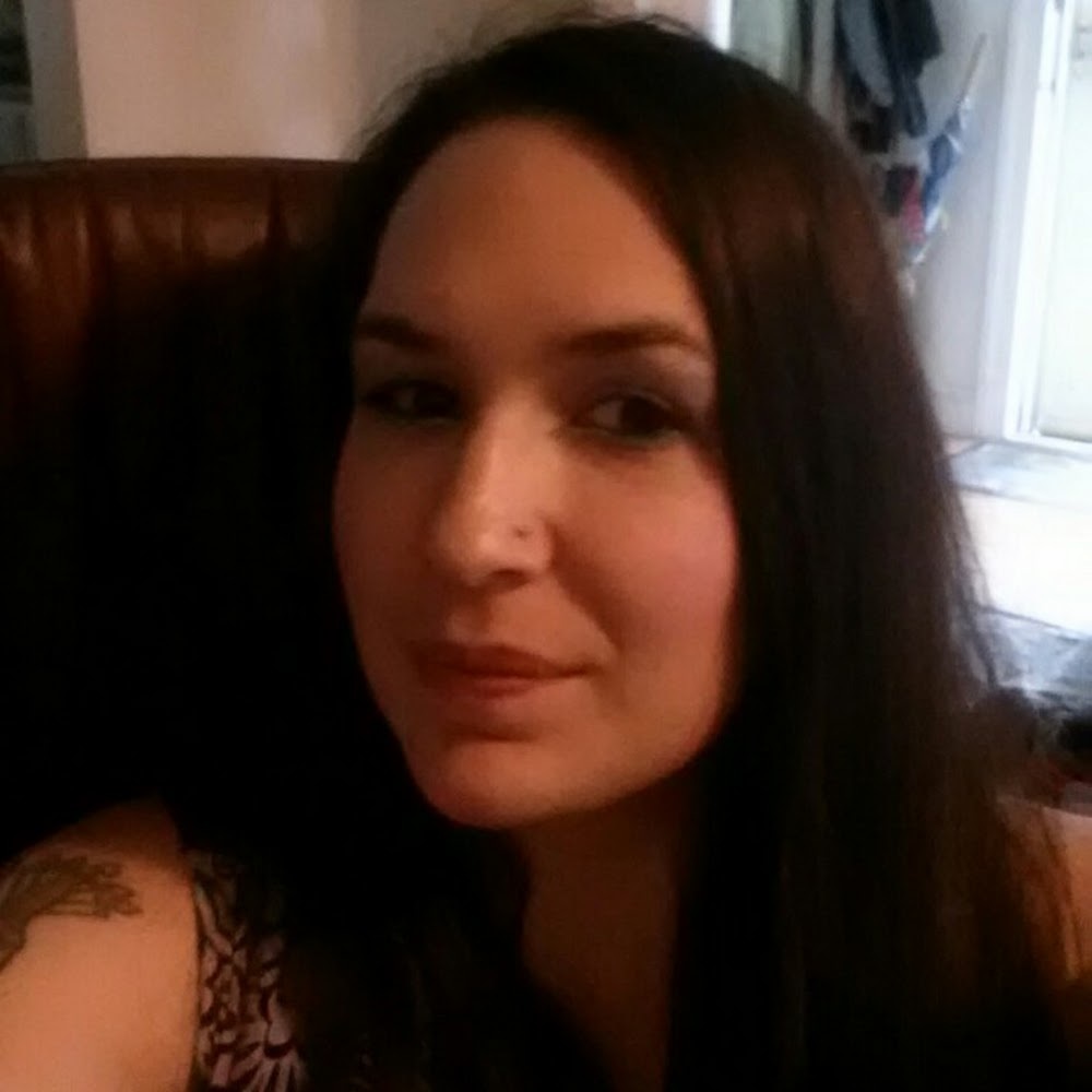 Meet your Posher, Alison